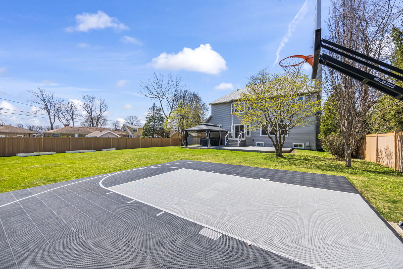 155 Lilac Lane, Wheeling, IL 60090