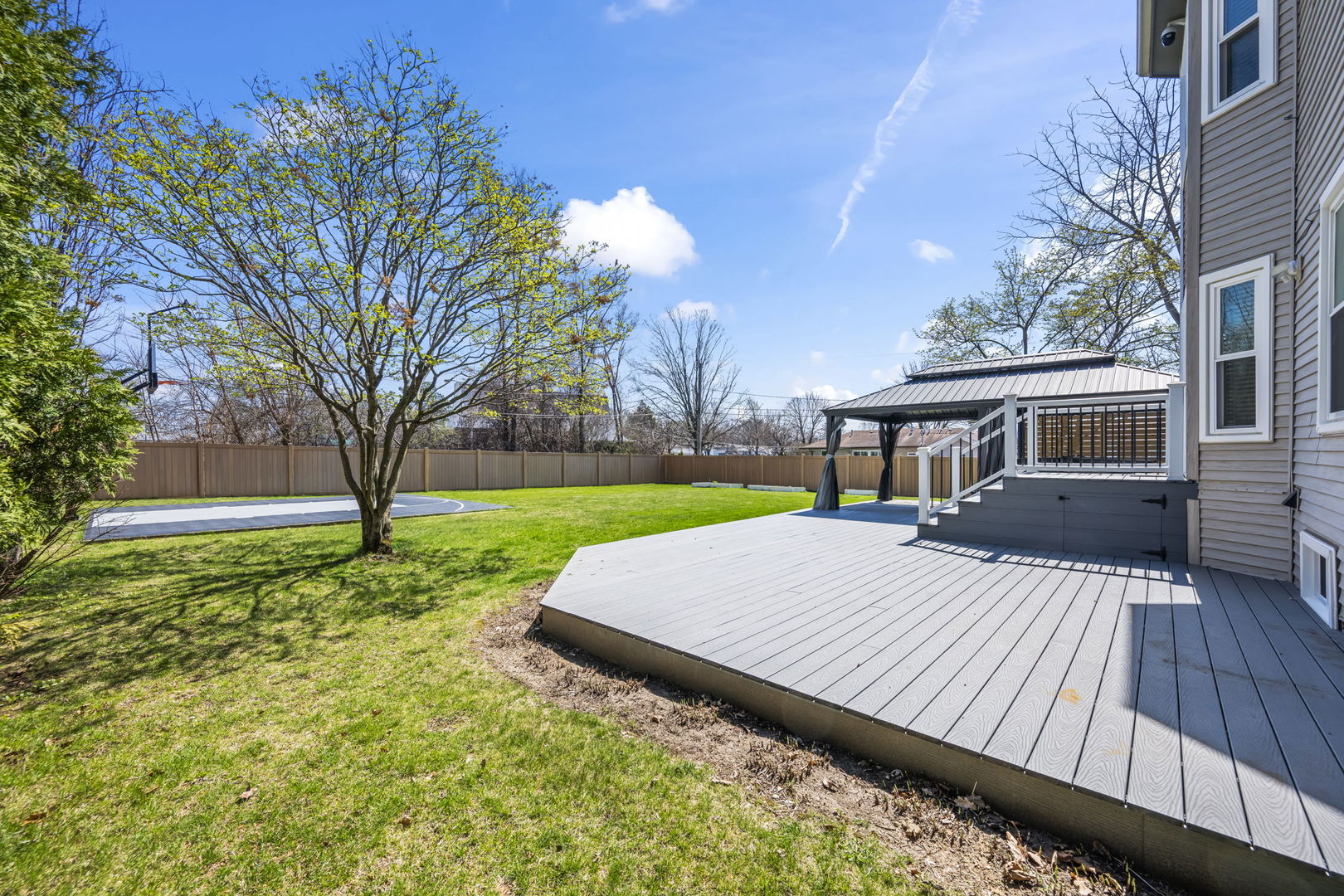 155 Lilac Lane, Wheeling, IL 60090