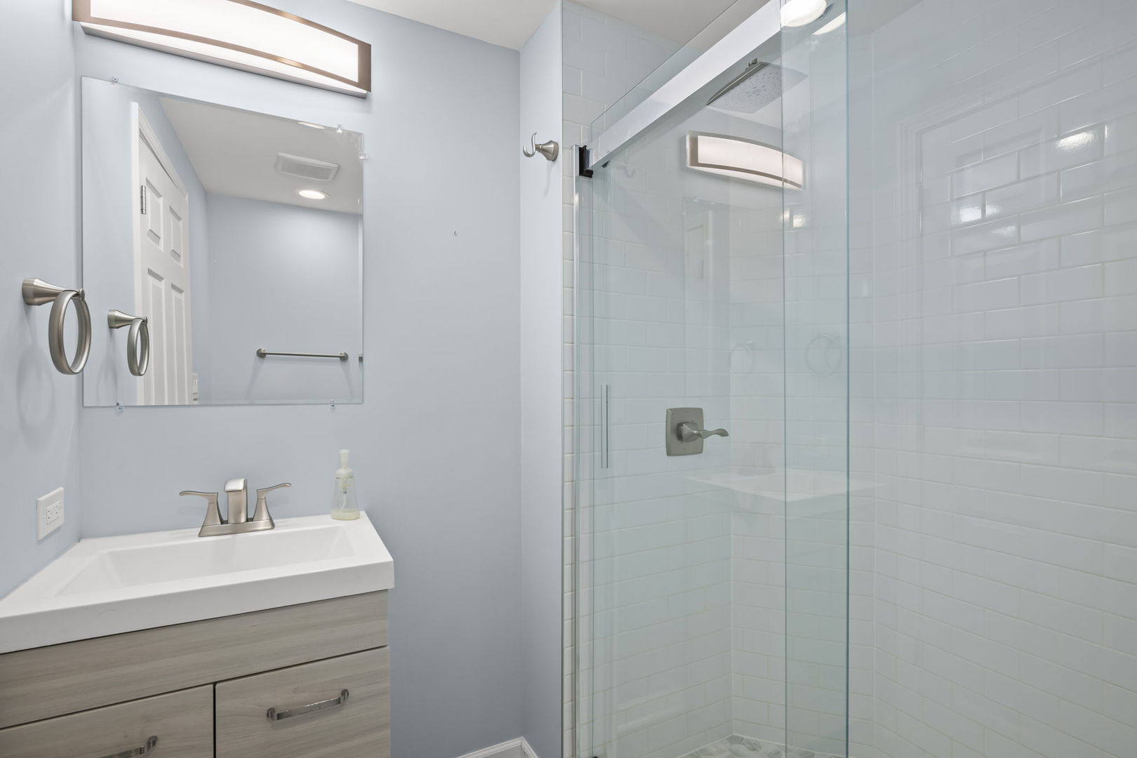 155 Lilac Lane, Wheeling, IL 60090