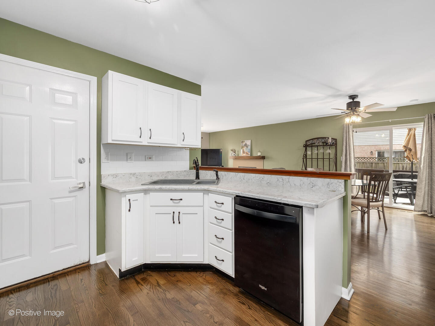 844 N 1st Street, Elburn, IL 60119