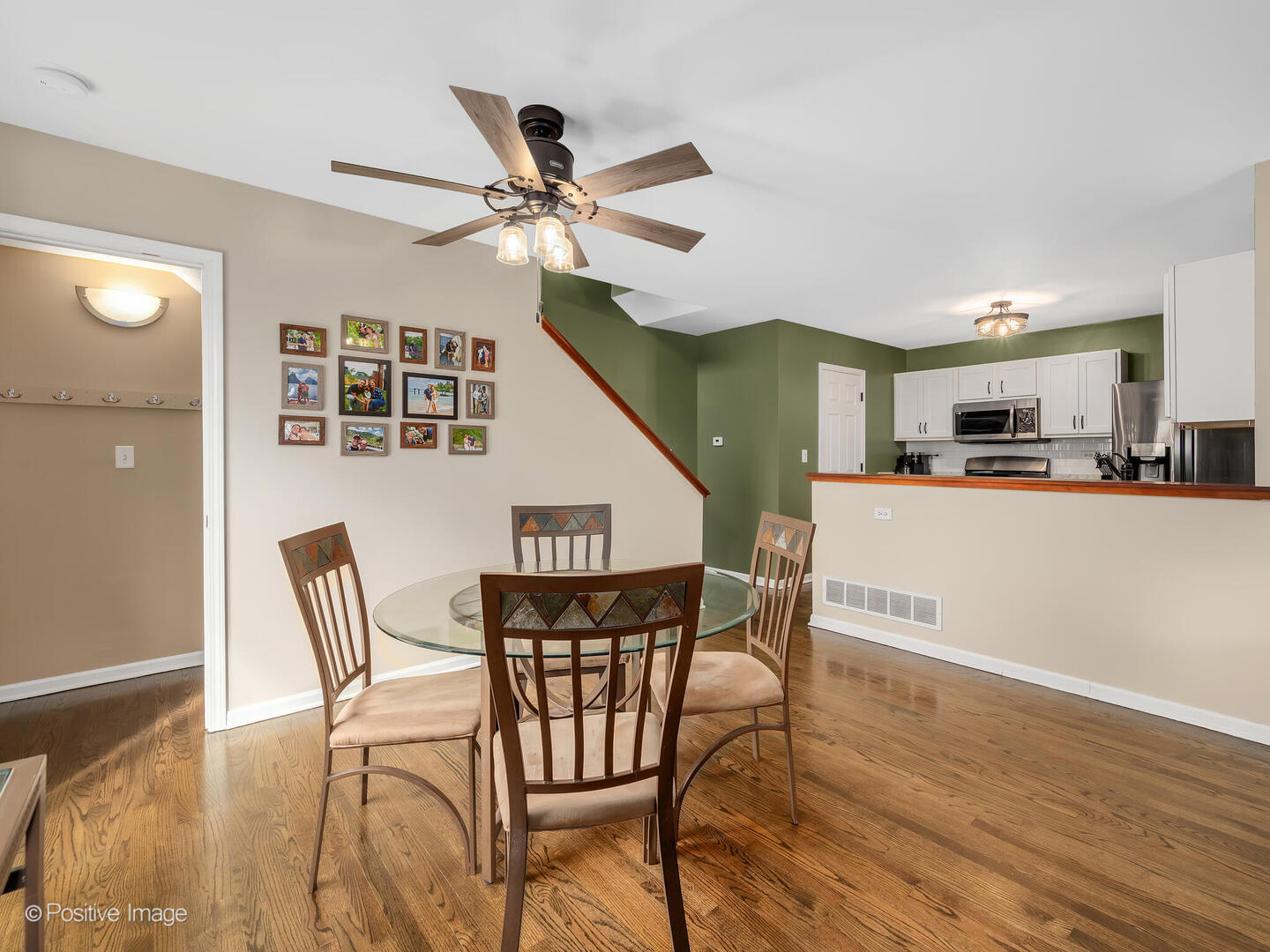 844 N 1st Street, Elburn, IL 60119