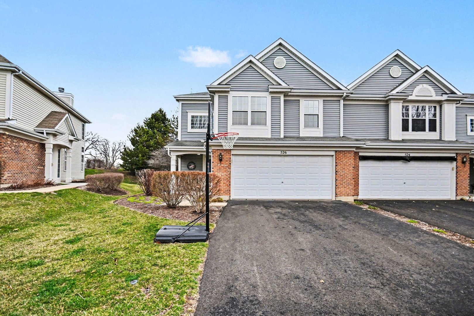 526 Lancaster Drive, Pingree Grove, IL 60140