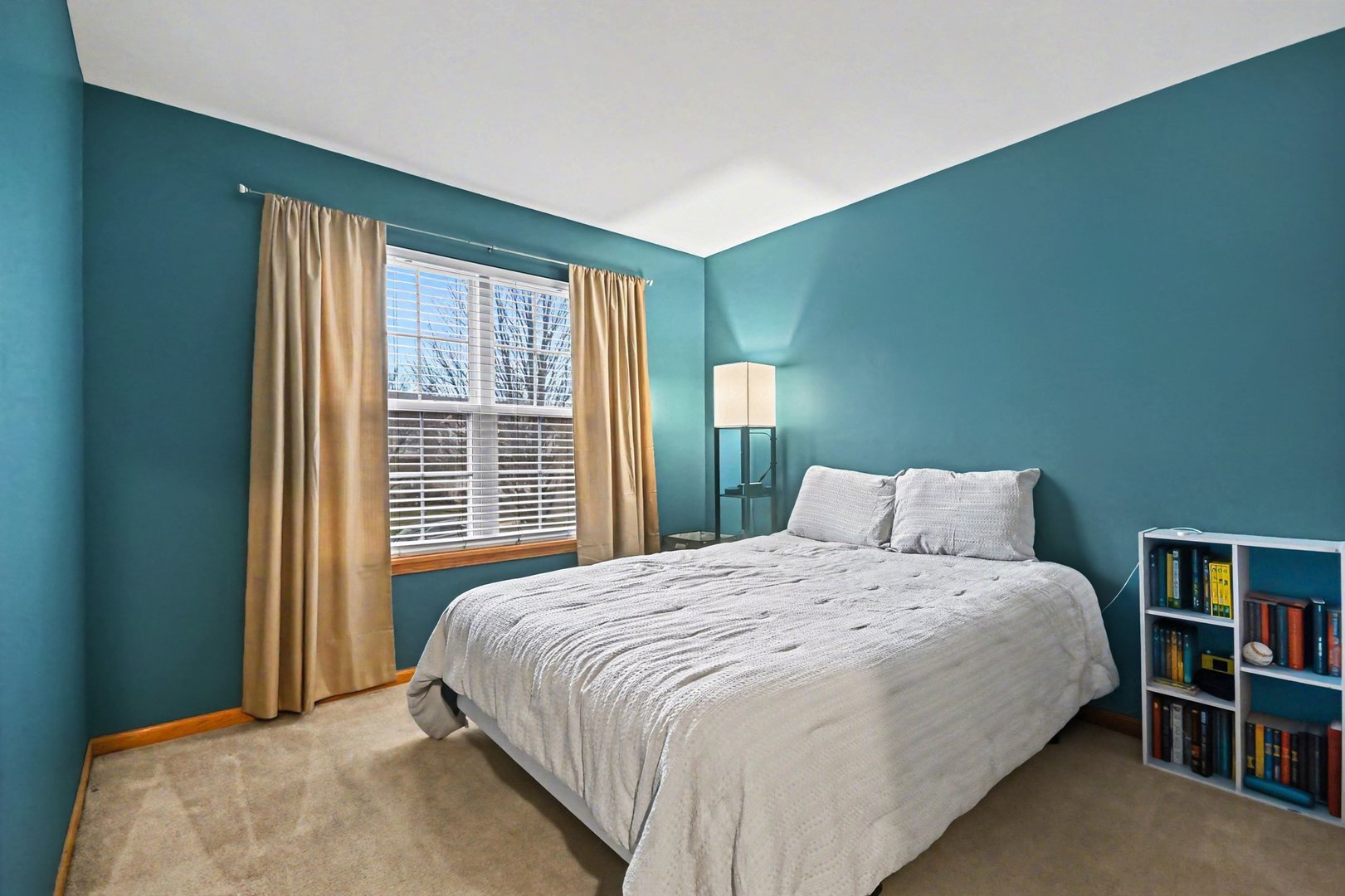 526 Lancaster Drive, Pingree Grove, IL 60140