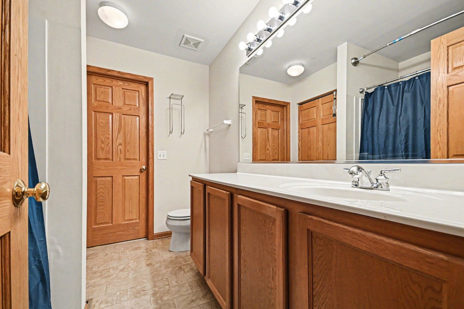 526 Lancaster Drive, Pingree Grove, IL 60140