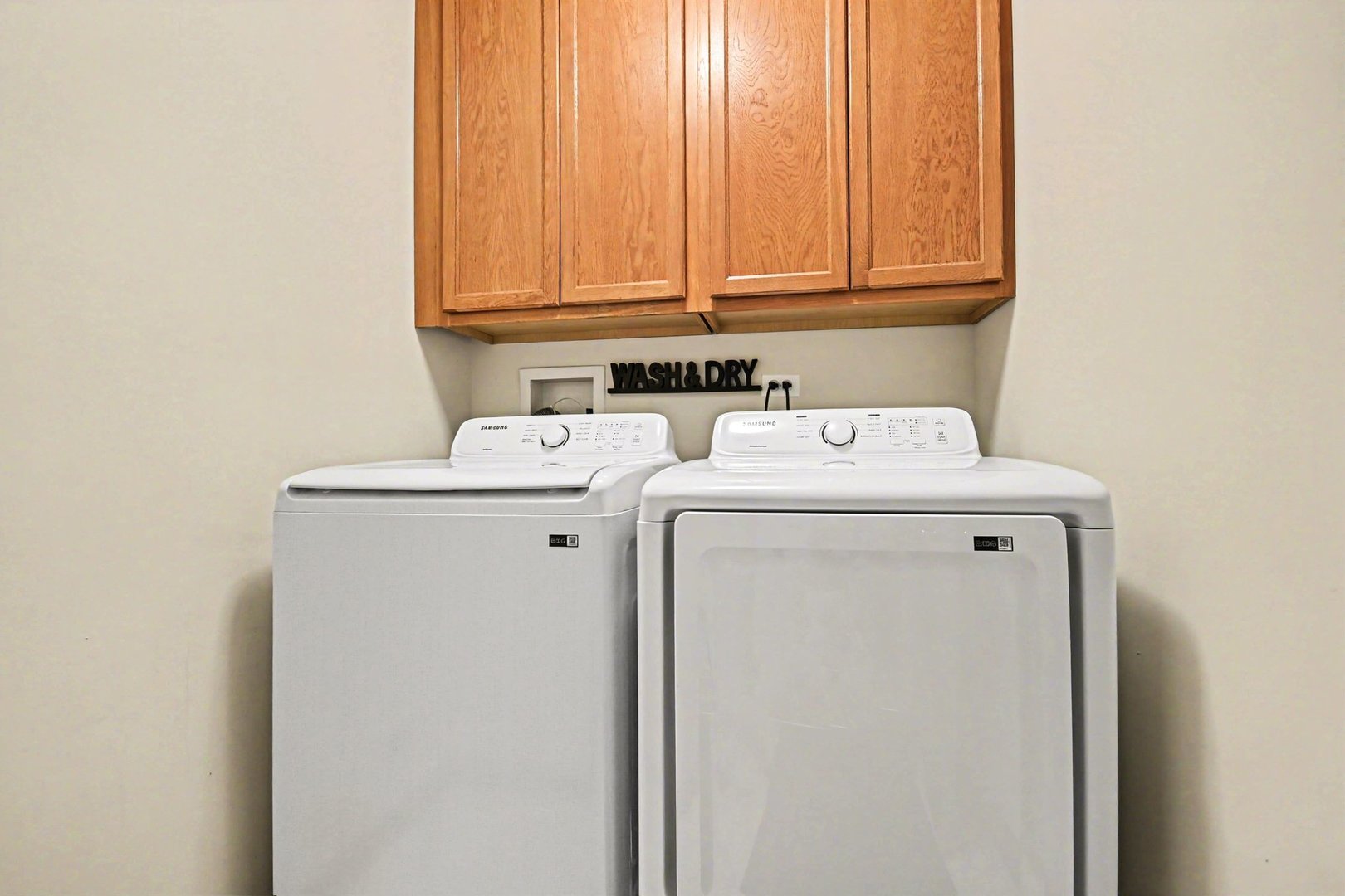 526 Lancaster Drive, Pingree Grove, IL 60140