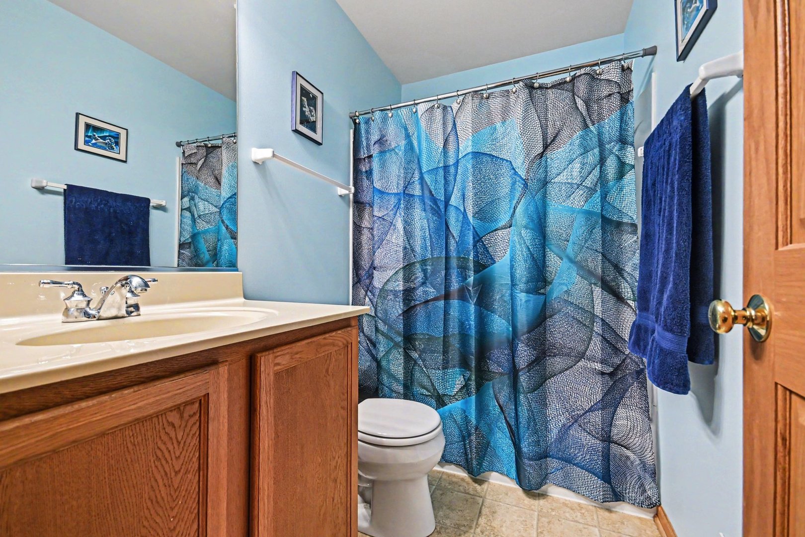 526 Lancaster Drive, Pingree Grove, IL 60140