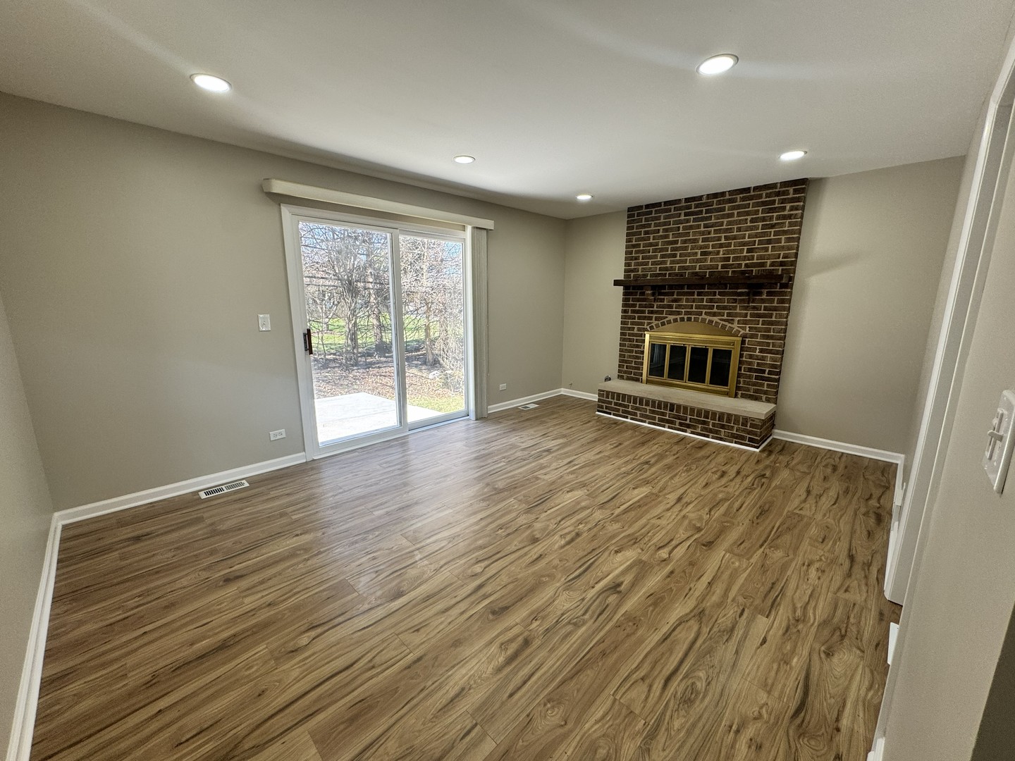 940 Tanglewood Drive, Wheeling, IL 60090