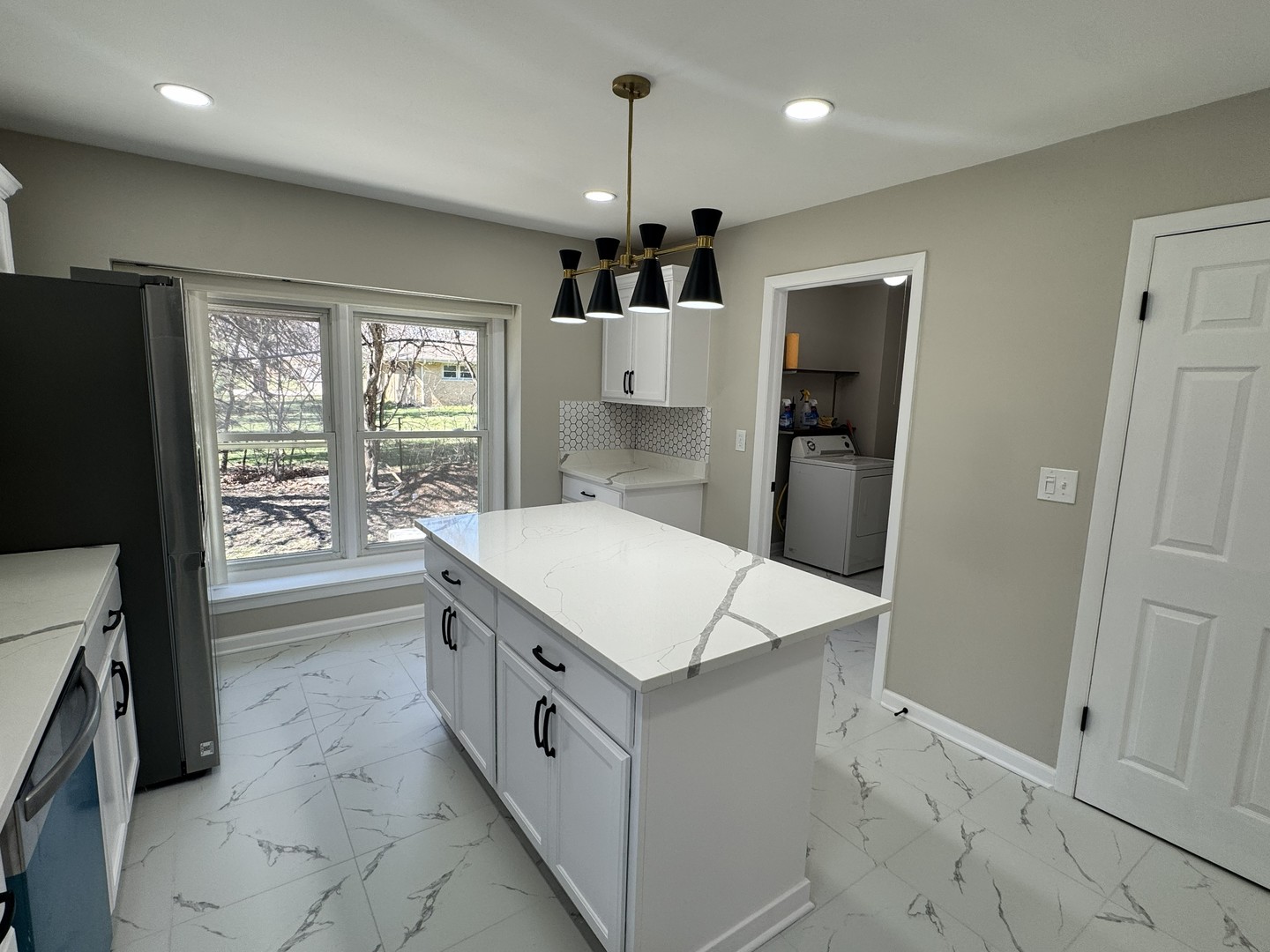 940 Tanglewood Drive, Wheeling, IL 60090