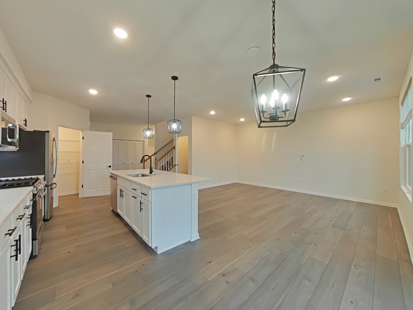 12631 S Potomac Drive, Plainfield, IL 60585