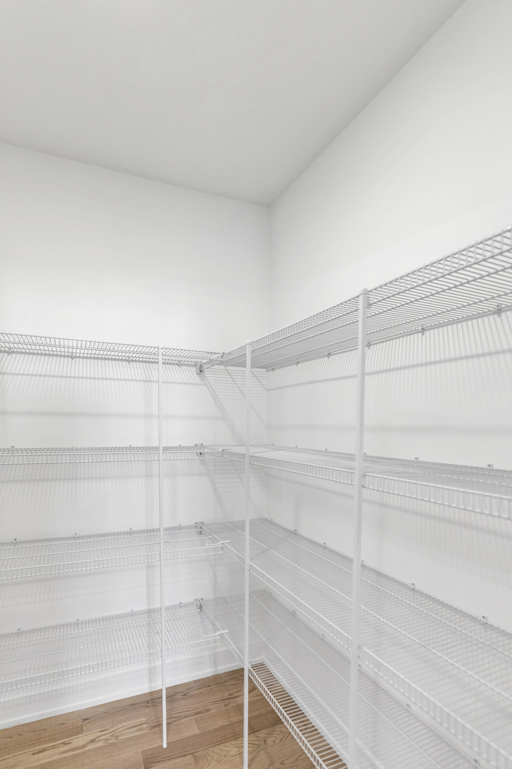 16546 Pear Avenue, Orland Park, IL 60462