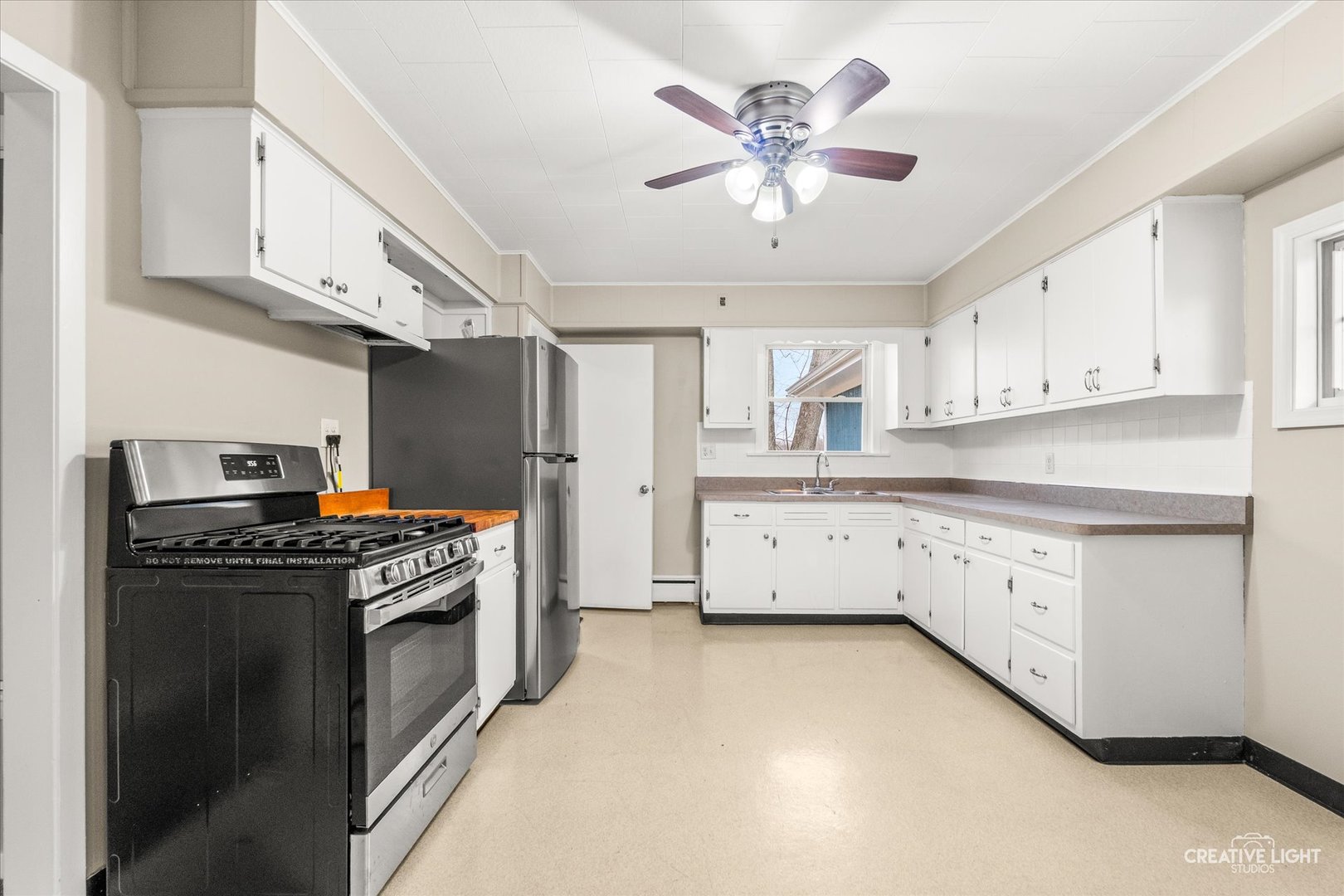 145 N Madison Street, Oswego, IL 60543