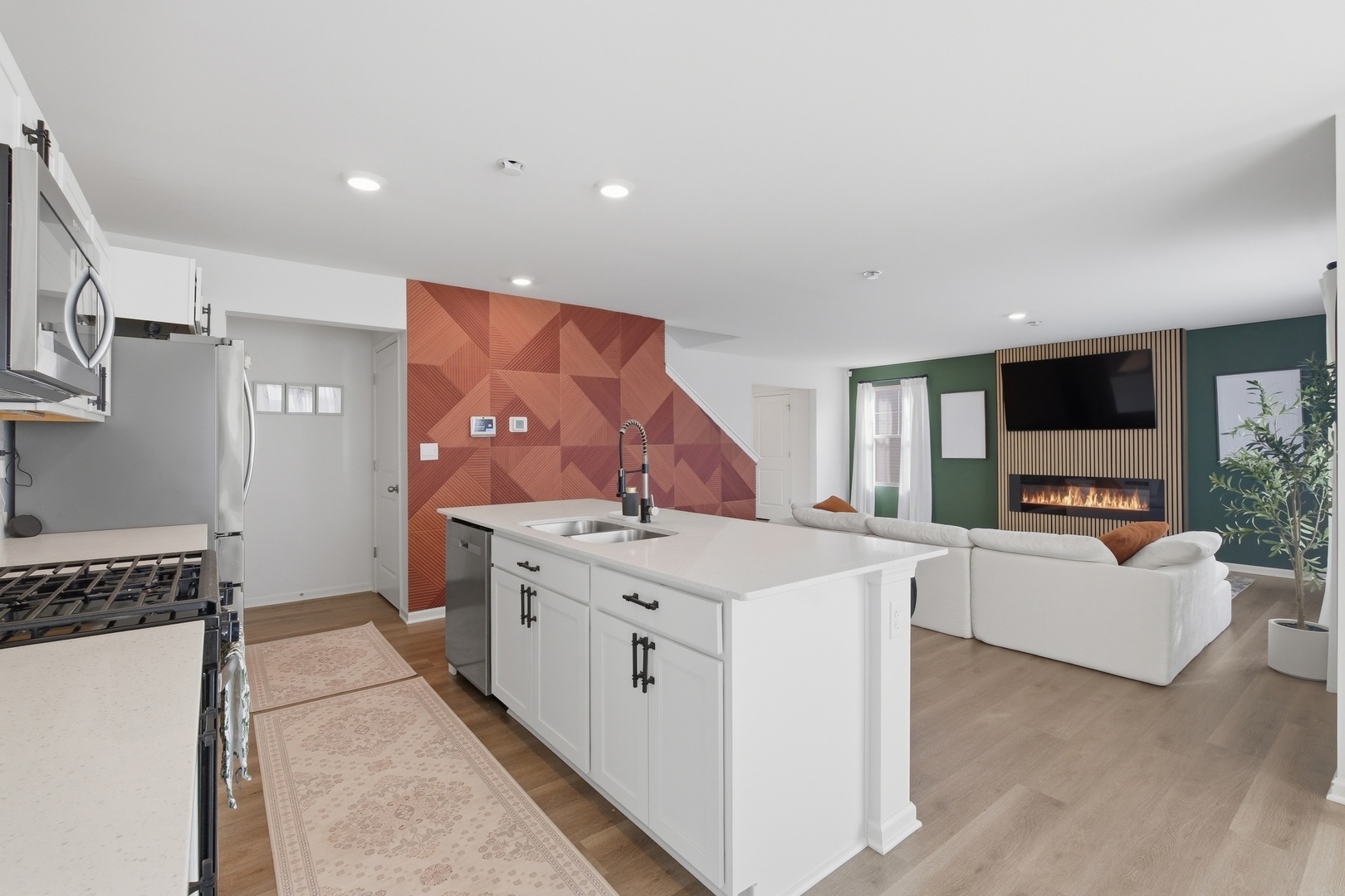 117 Fieldcrest Avenue, Hampshire, IL 60140