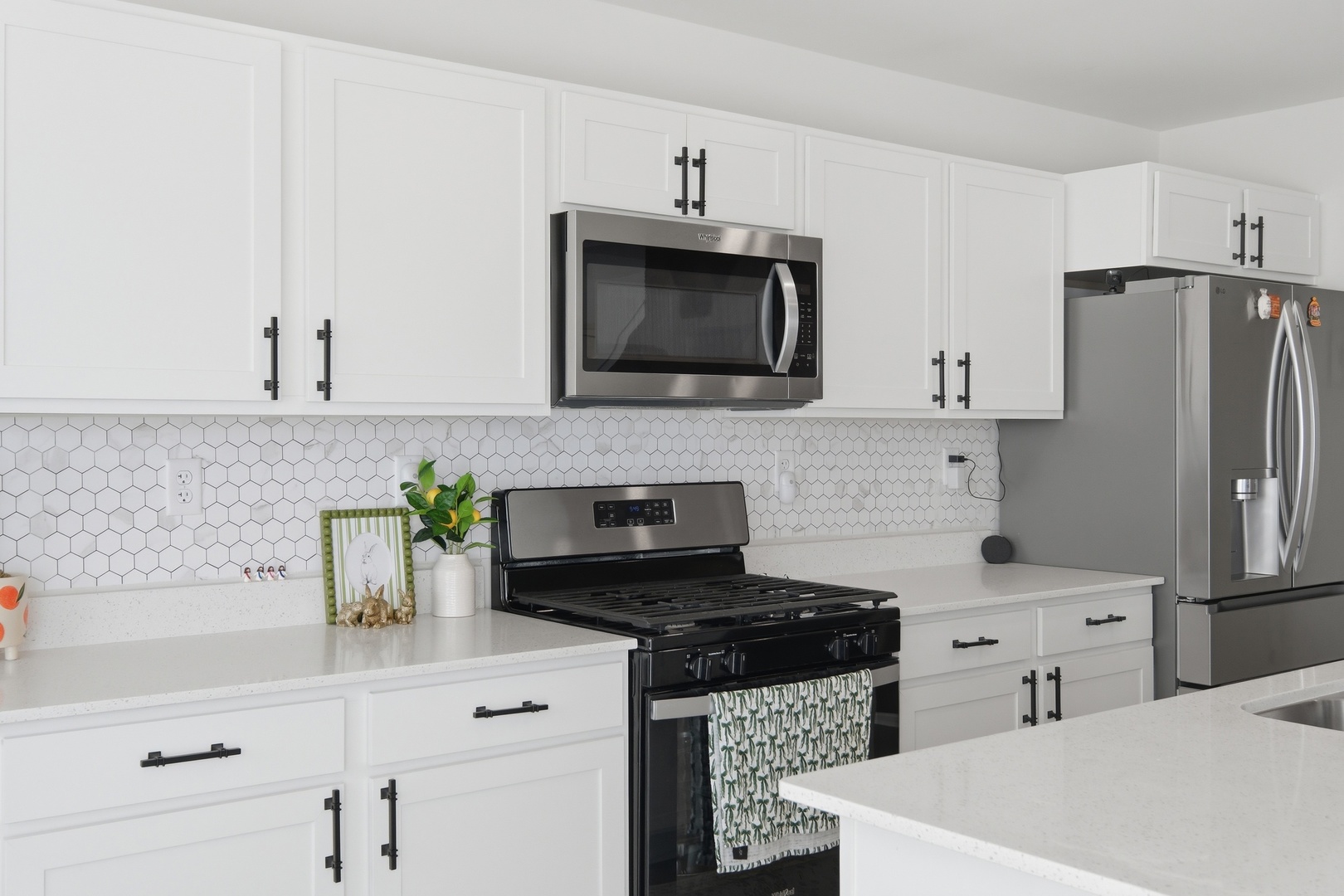 117 Fieldcrest Avenue, Hampshire, IL 60140