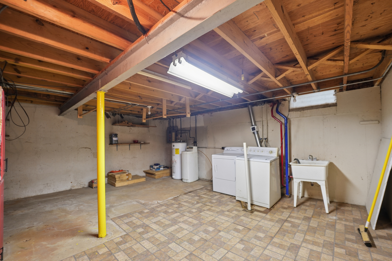 1S127 Stratford Lane, Villa Park, IL 60181