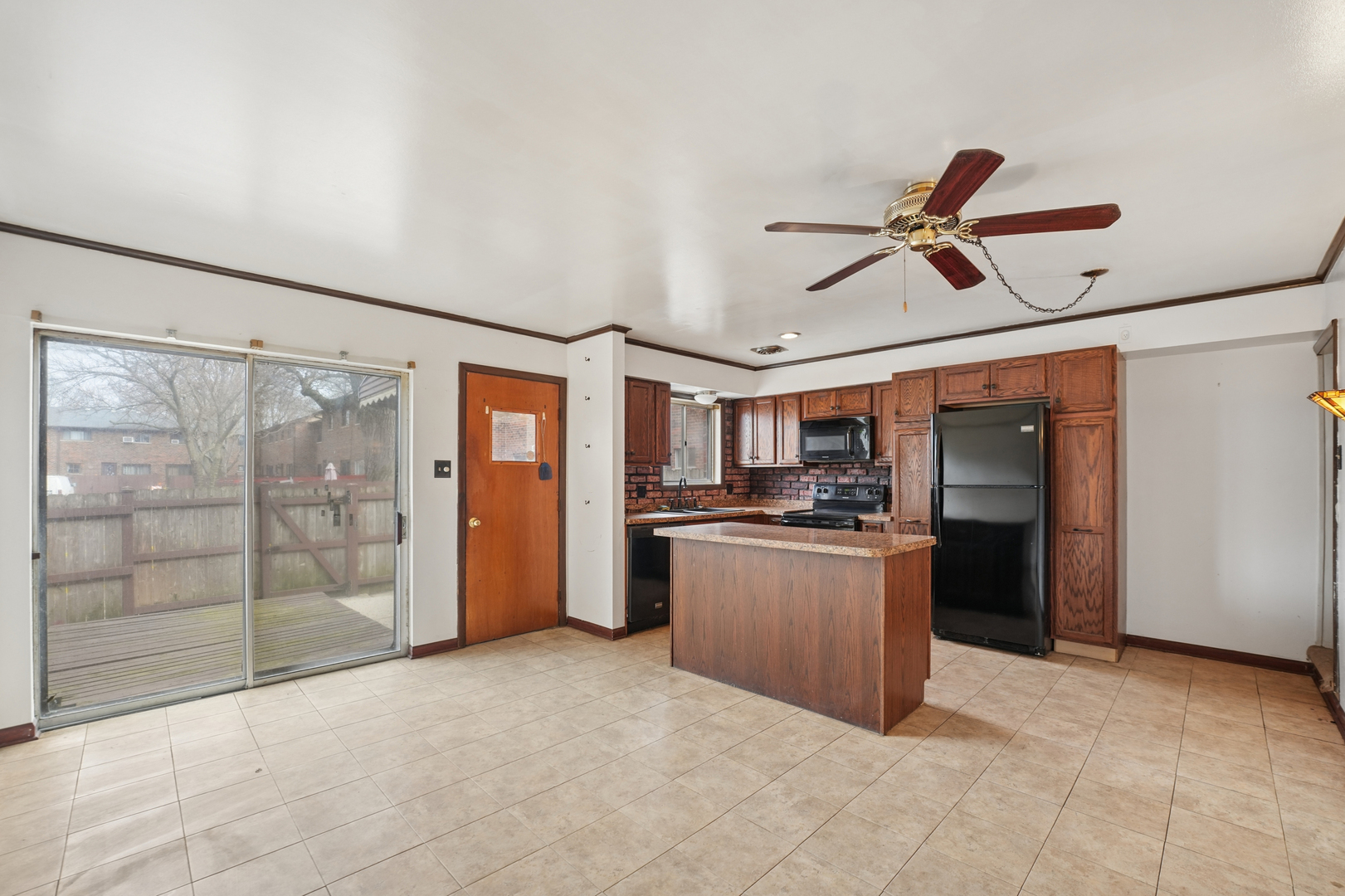 1S127 Stratford Lane, Villa Park, IL 60181