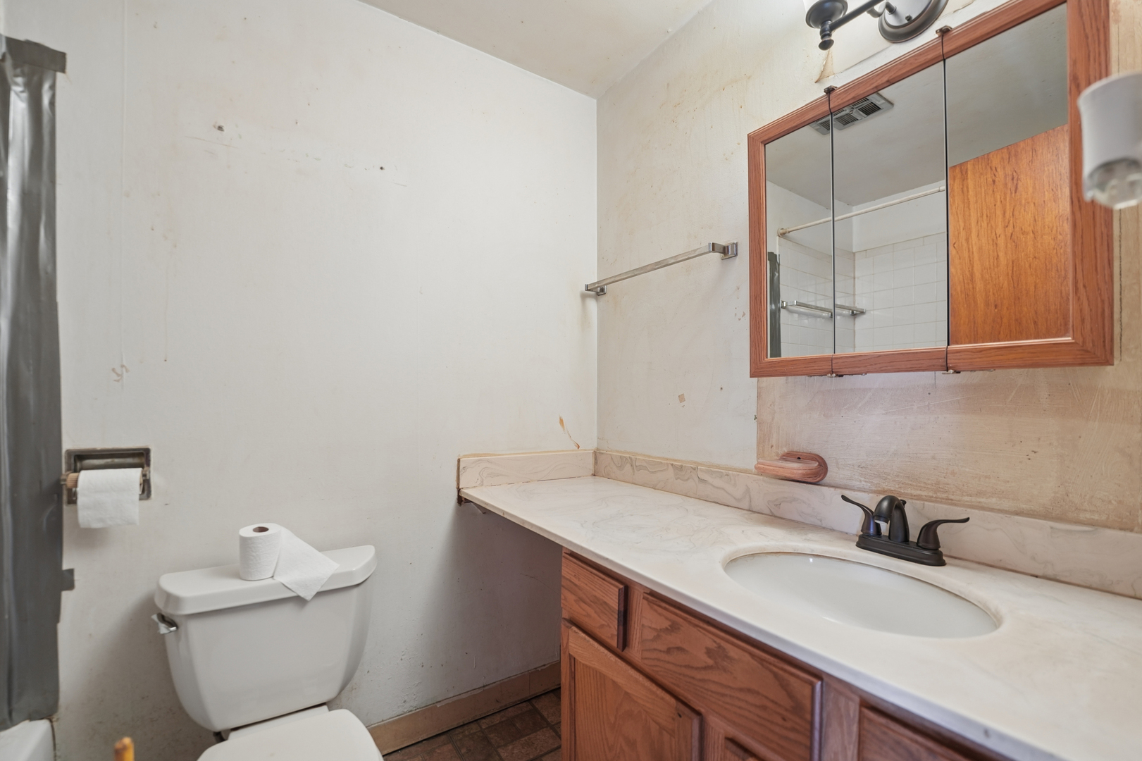 1S127 Stratford Lane, Villa Park, IL 60181