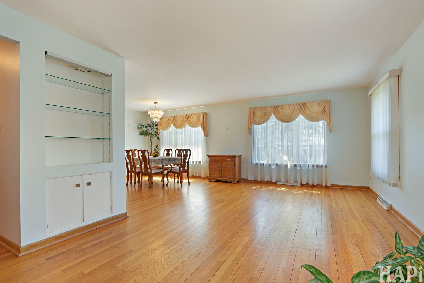 1733 Camellia Lane, Schaumburg, IL 60173