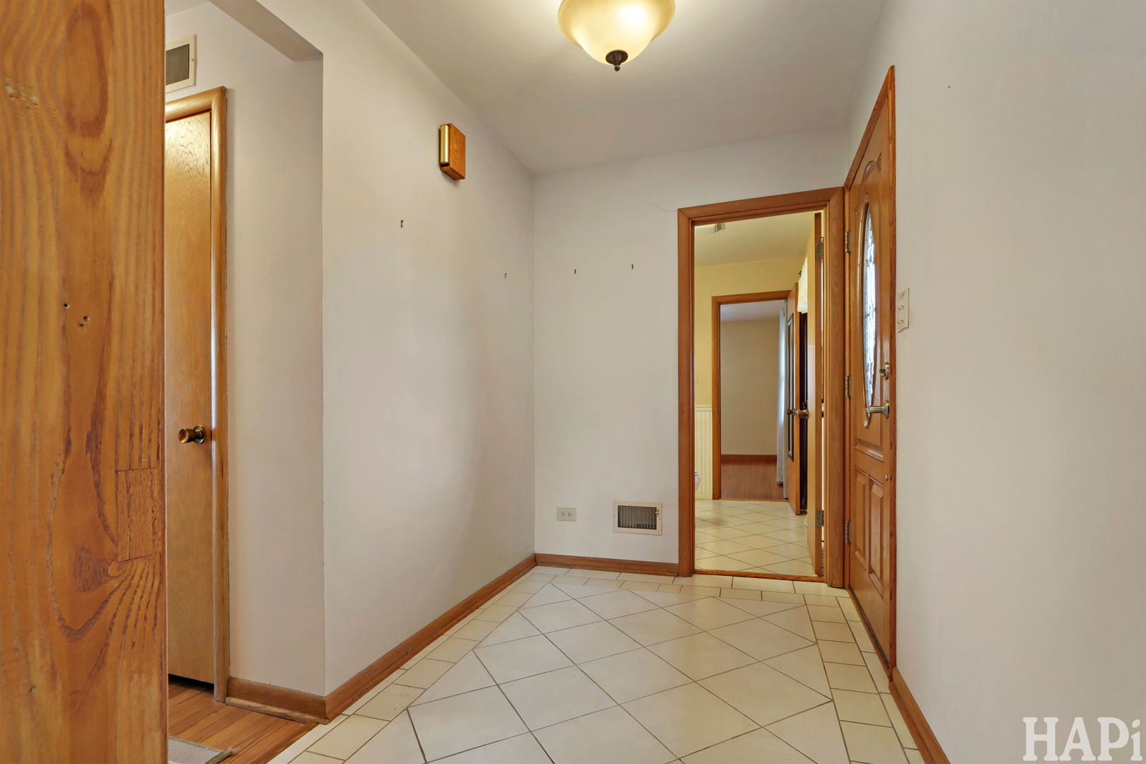 1733 Camellia Lane, Schaumburg, IL 60173