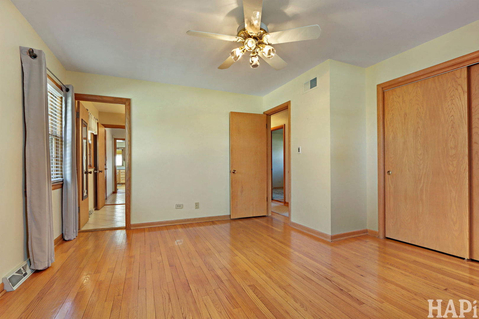 1733 Camellia Lane, Schaumburg, IL 60173