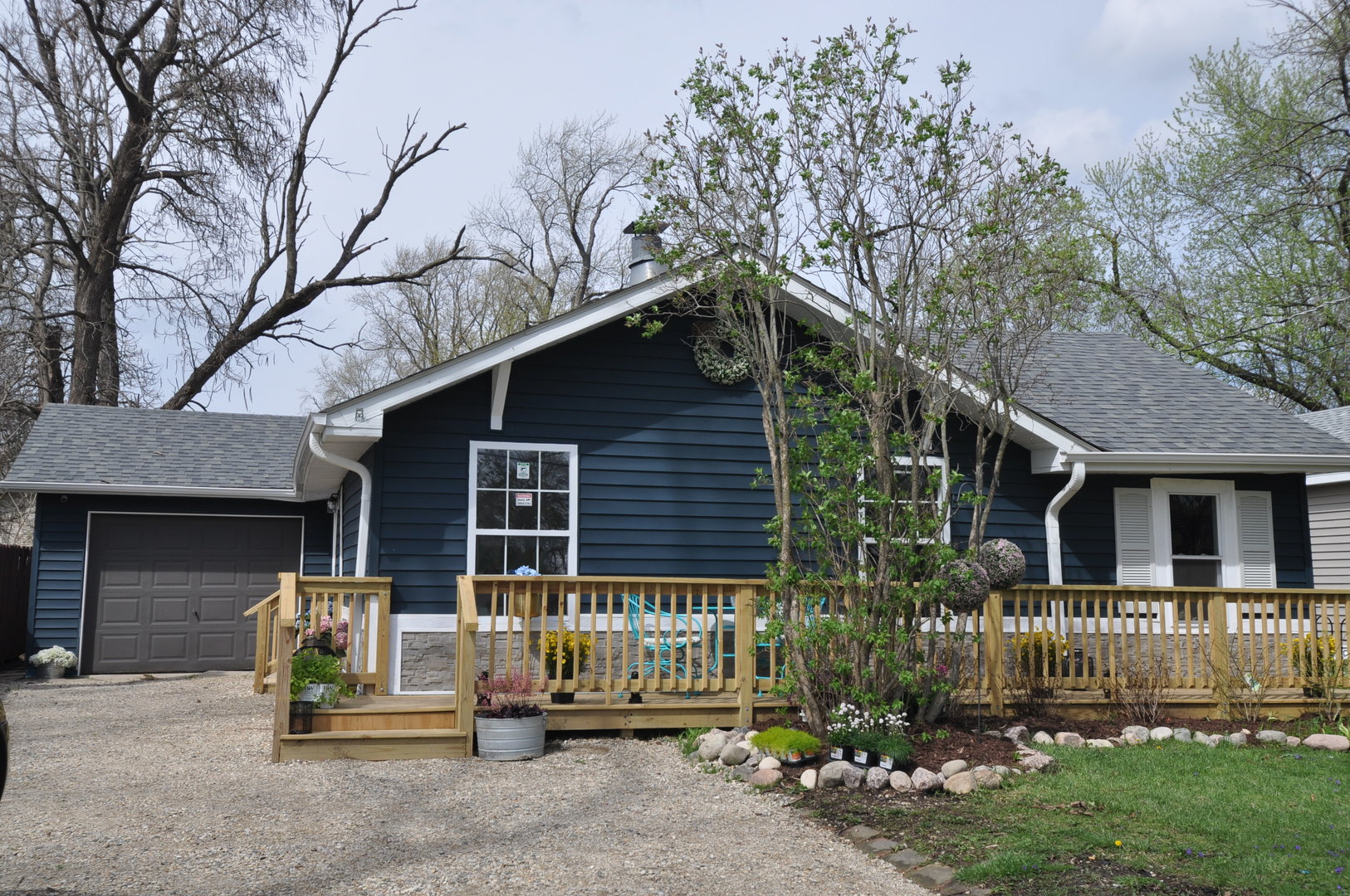 26458 W Grapevine Avenue, Antioch, IL 60002