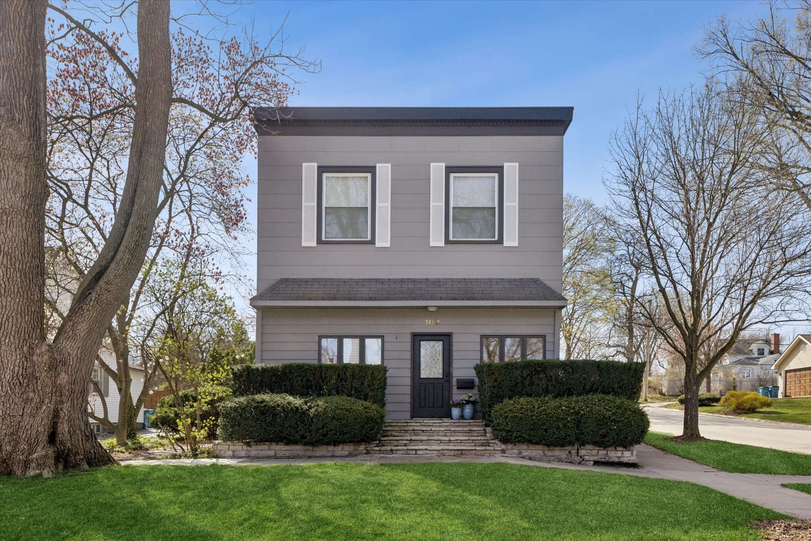 102 S Quincy Street, Hinsdale, IL 60521