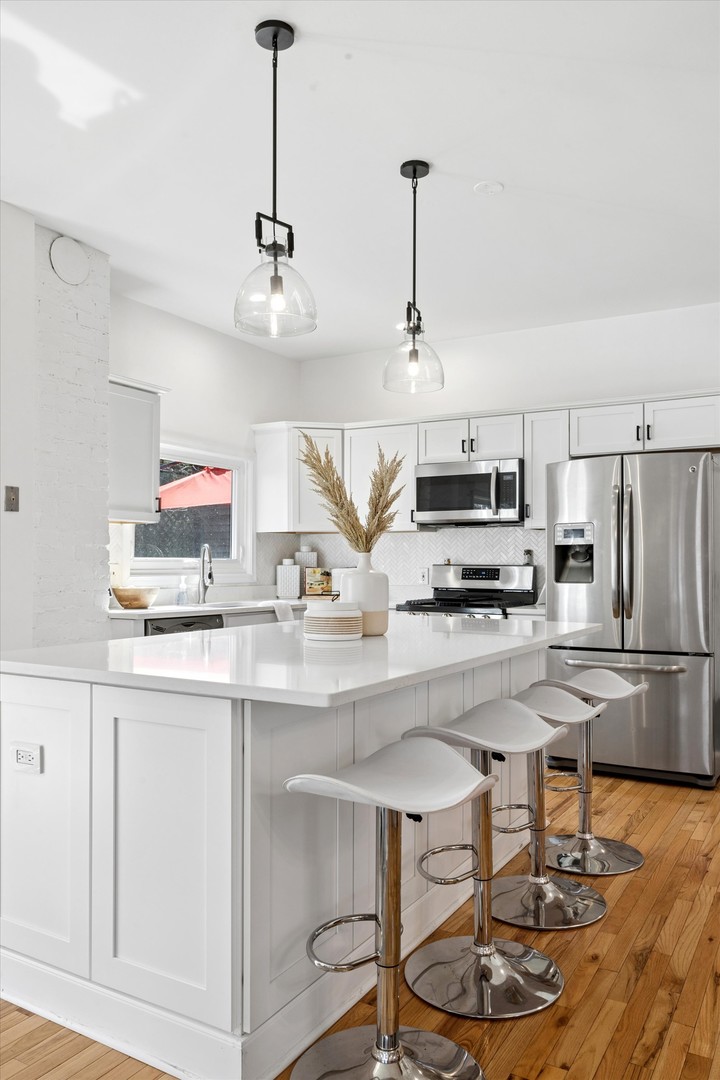 102 S Quincy Street, Hinsdale, IL 60521