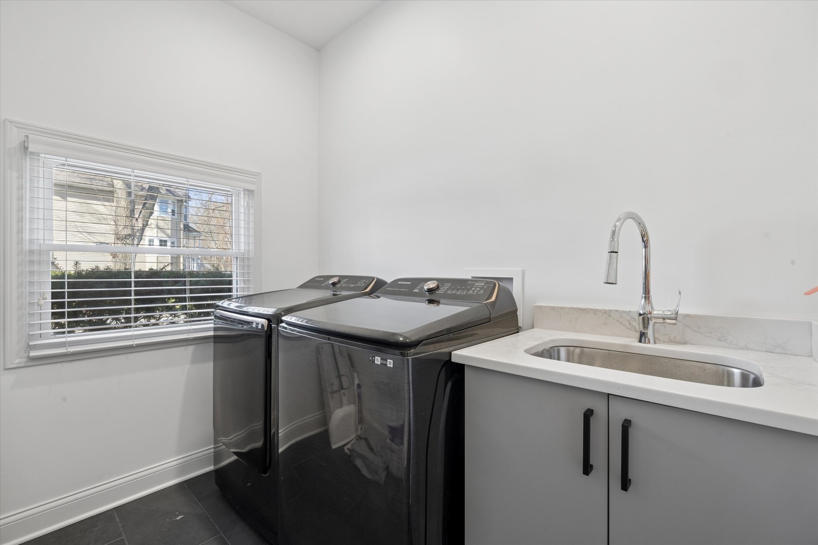 102 S Quincy Street, Hinsdale, IL 60521