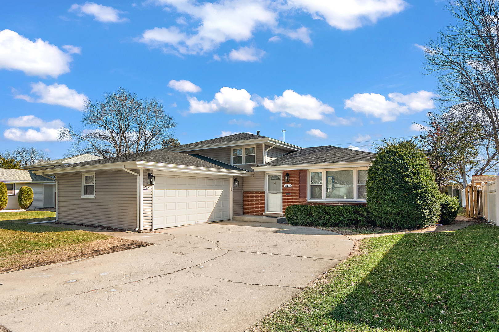 9313 W 147th Street, Orland Park, IL 60462