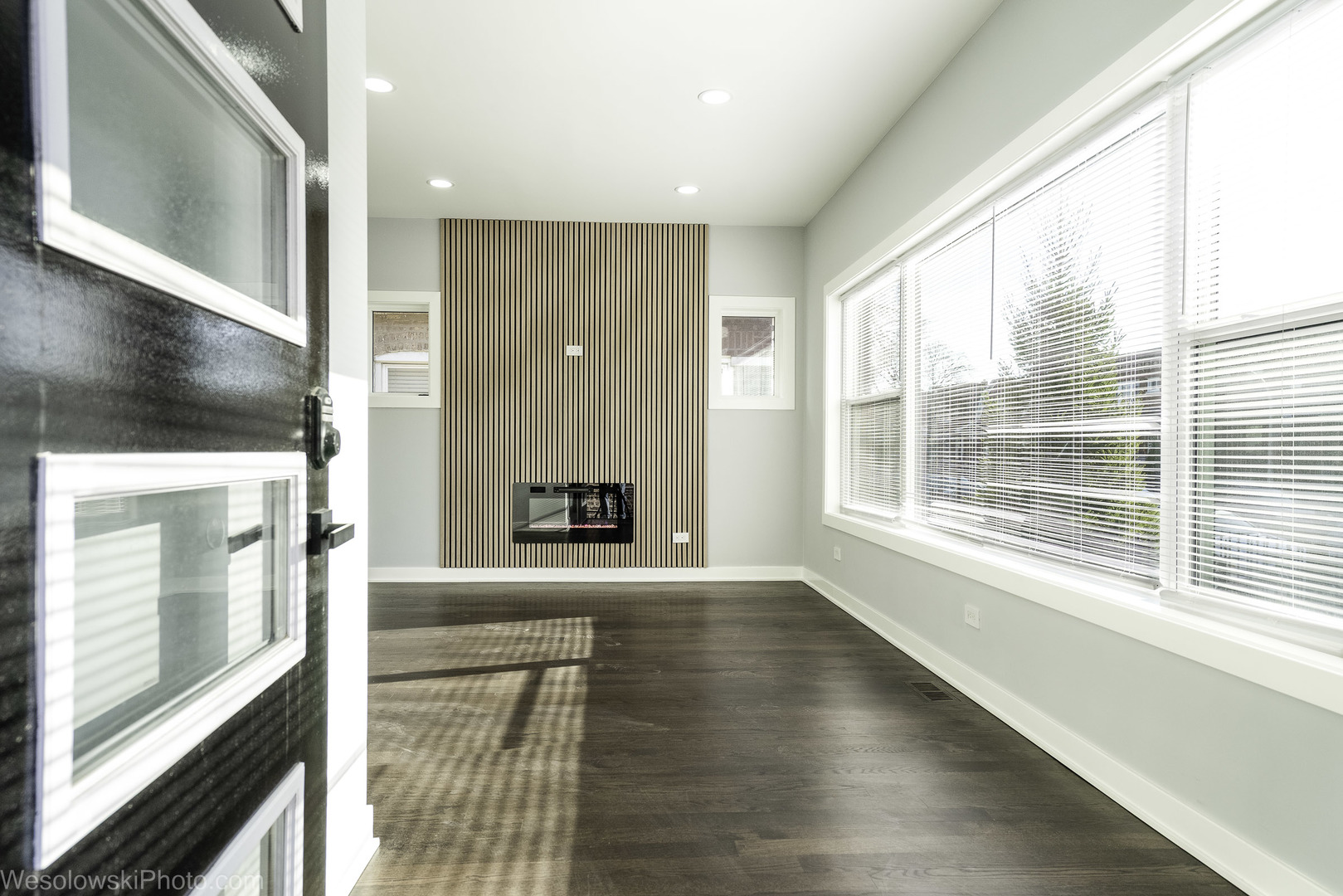 1047 N Saint Louis Avenue, Chicago, IL 60651