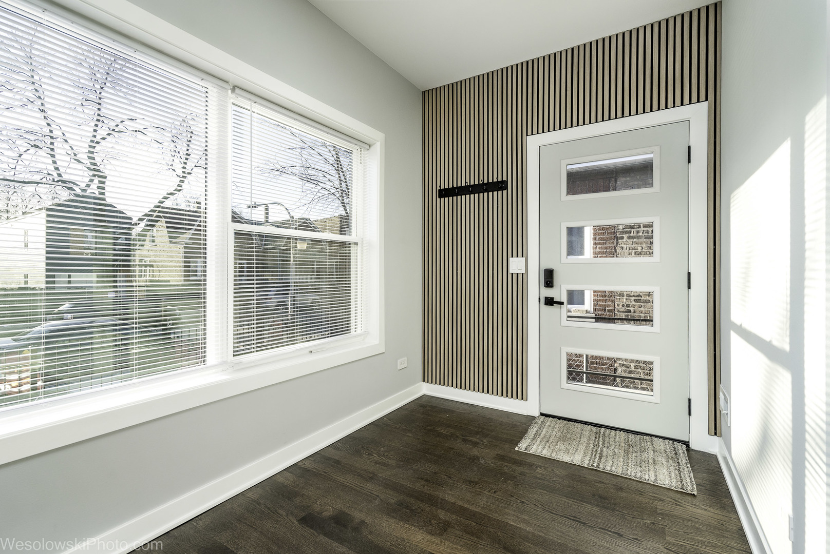 1047 N Saint Louis Avenue, Chicago, IL 60651