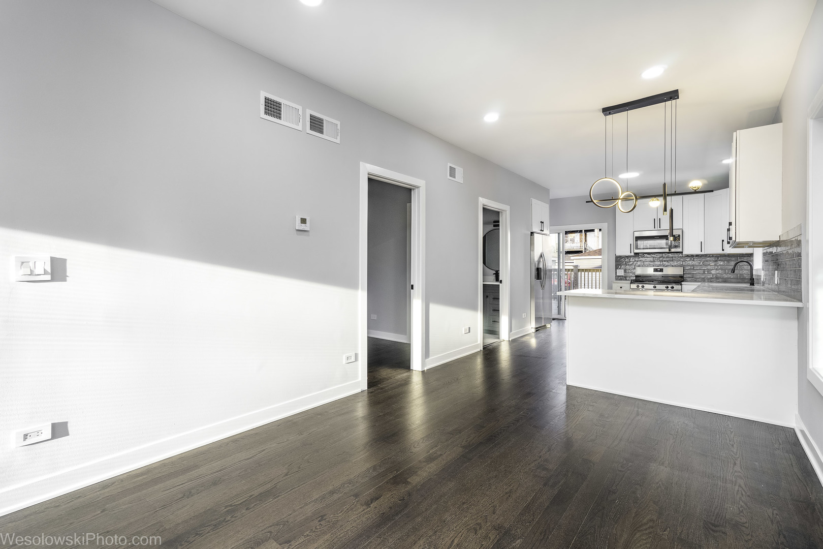 1047 N Saint Louis Avenue, Chicago, IL 60651