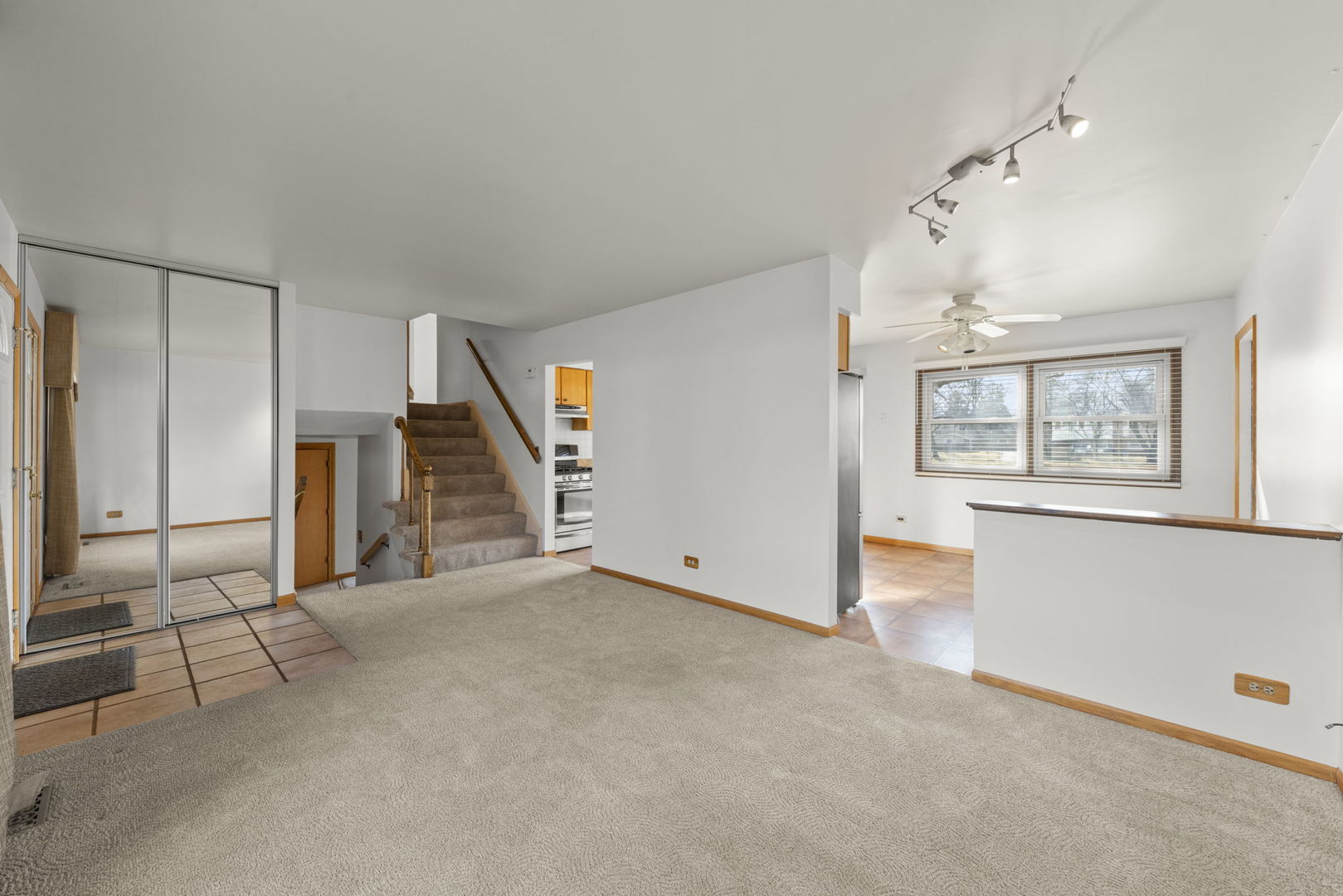 127 Monticello Circle, Bolingbrook, IL 60440