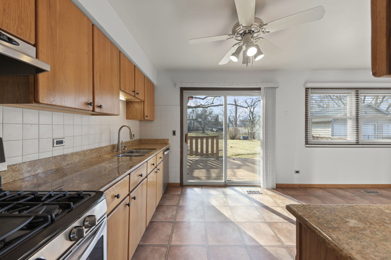 127 Monticello Circle, Bolingbrook, IL 60440