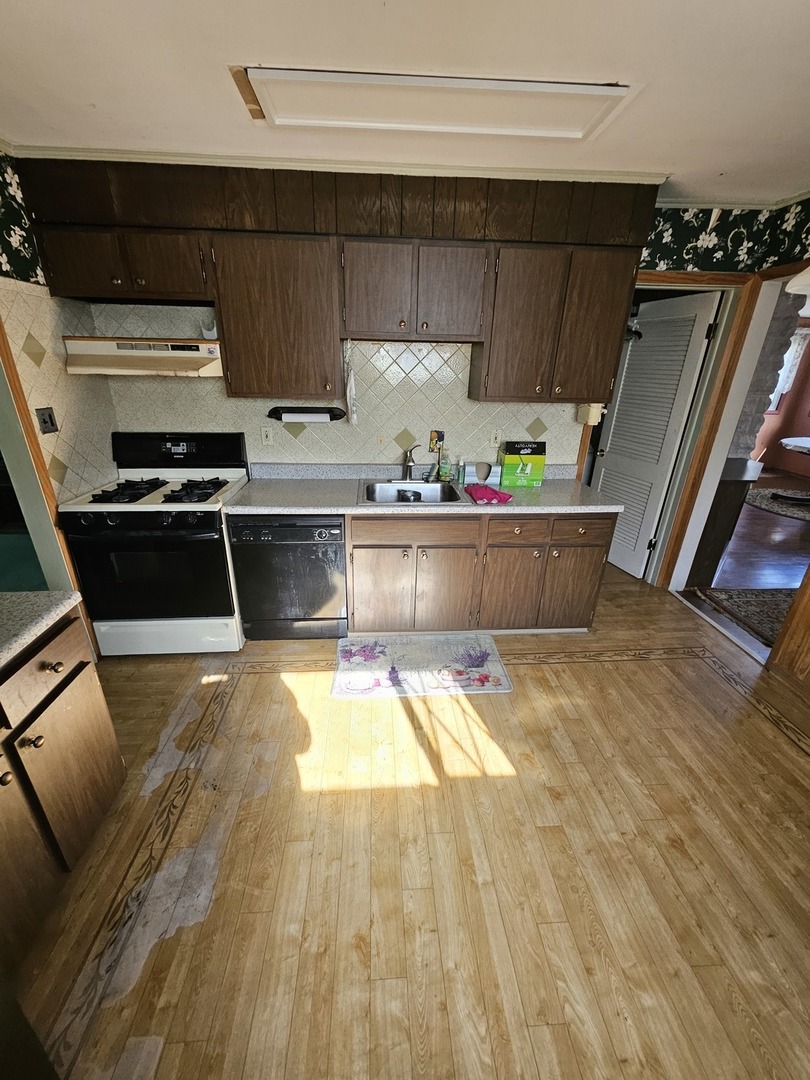 4939 N Cumberland Avenue, Norridge, IL 60706