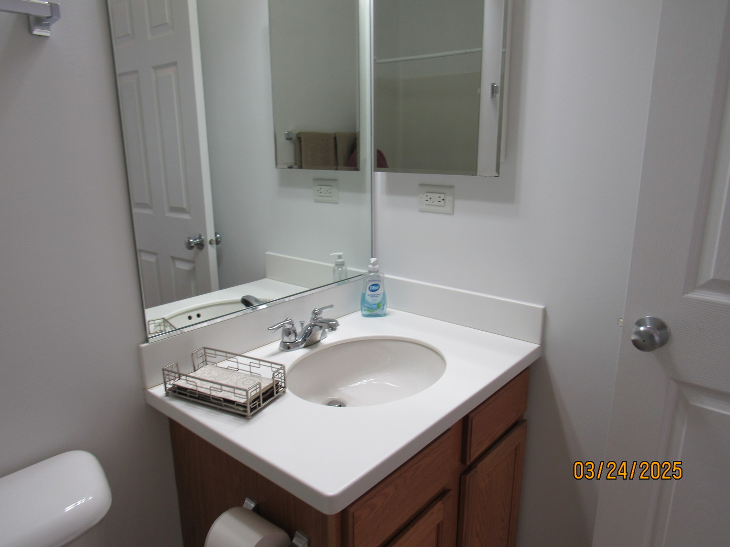 494 S Jade Lane, Round Lake, IL 60073