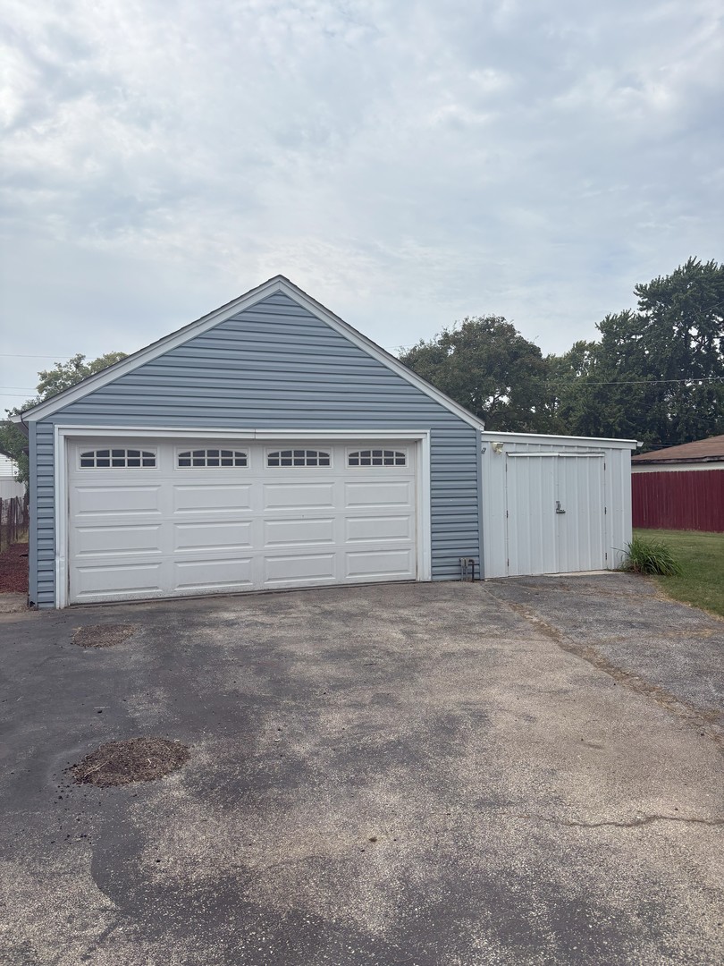 3112 Pearl Avenue, Melrose Park, IL 60164