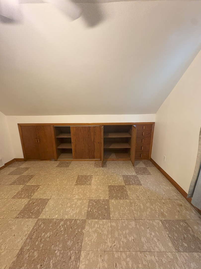 3112 Pearl Avenue, Melrose Park, IL 60164