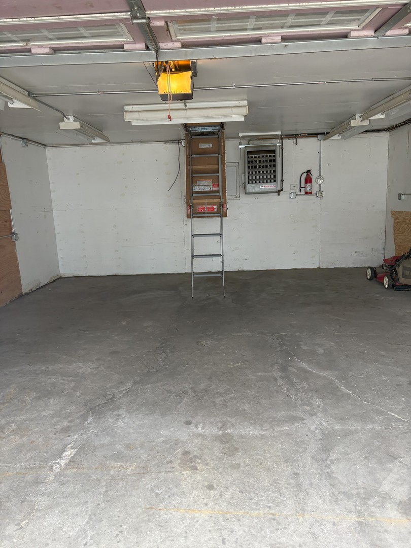 3112 Pearl Avenue, Melrose Park, IL 60164