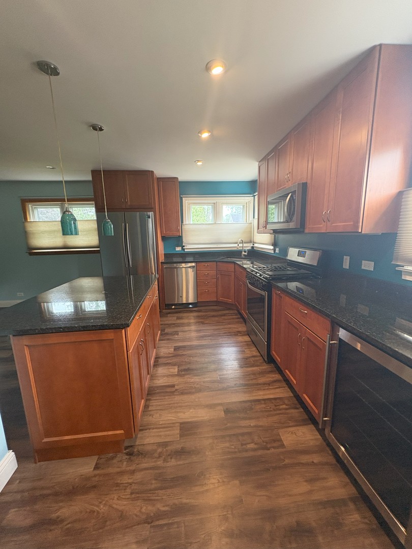 3112 Pearl Avenue, Melrose Park, IL 60164