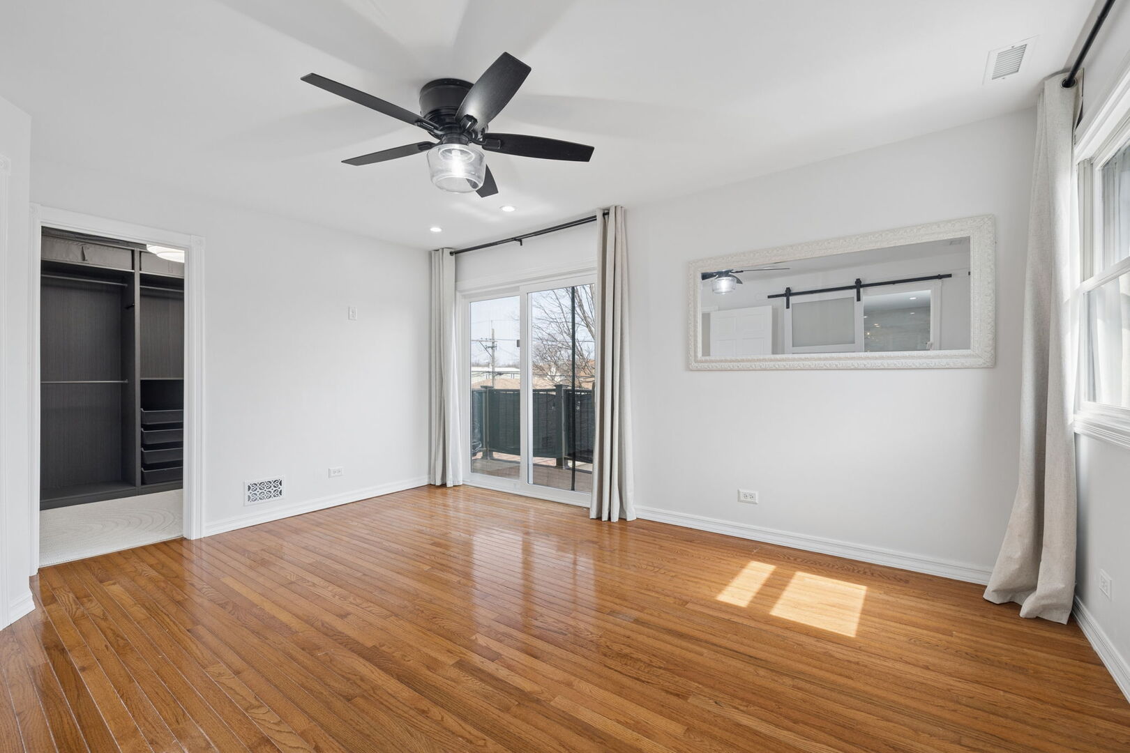 10547 S TROY Street, Chicago, IL 60655