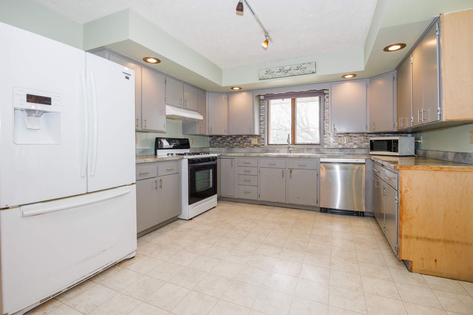 1202 N Linden Street, Normal, IL 61761