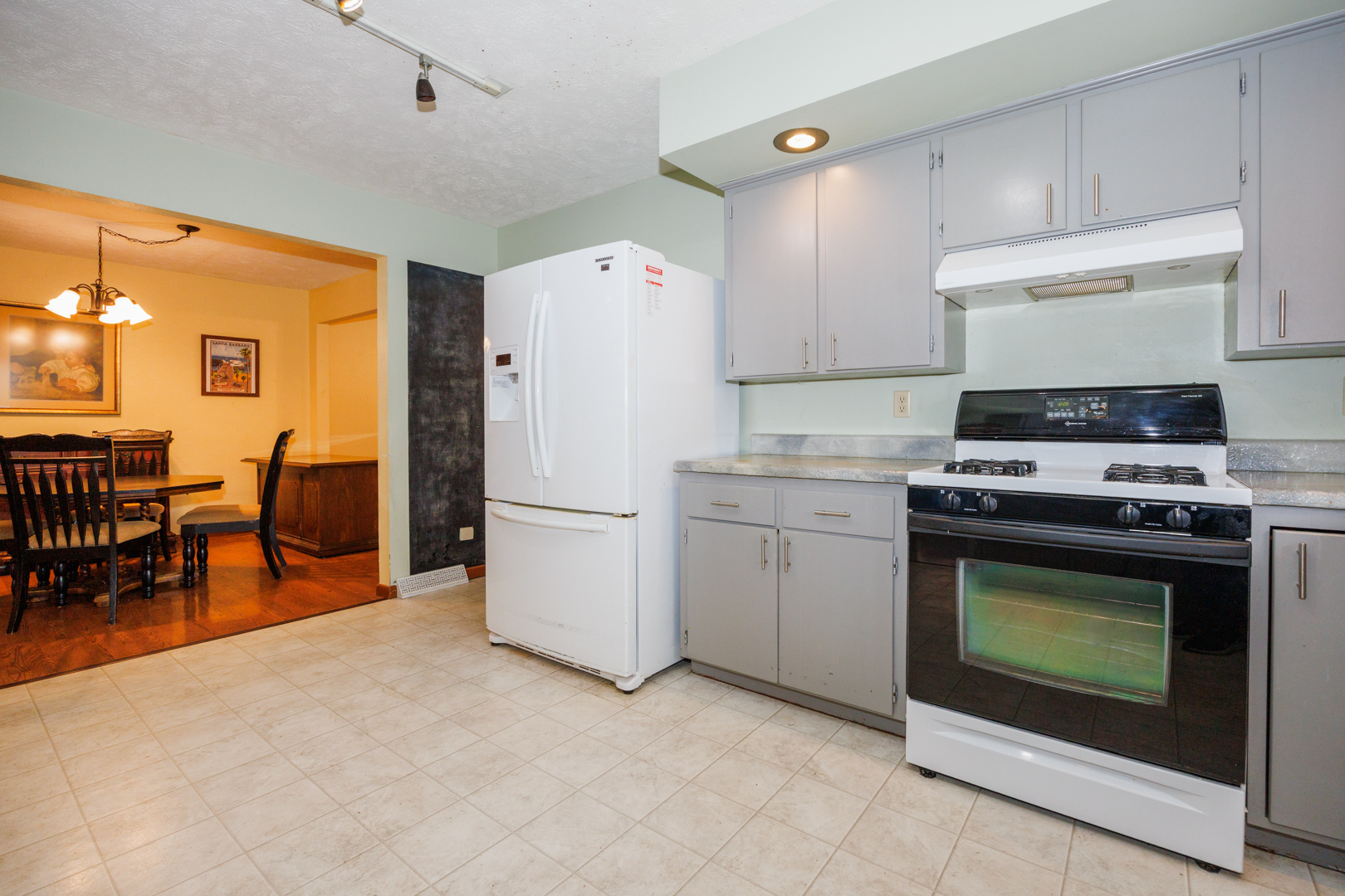 1202 N Linden Street, Normal, IL 61761