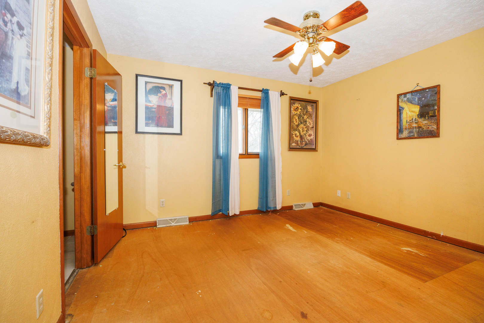 1202 N Linden Street, Normal, IL 61761