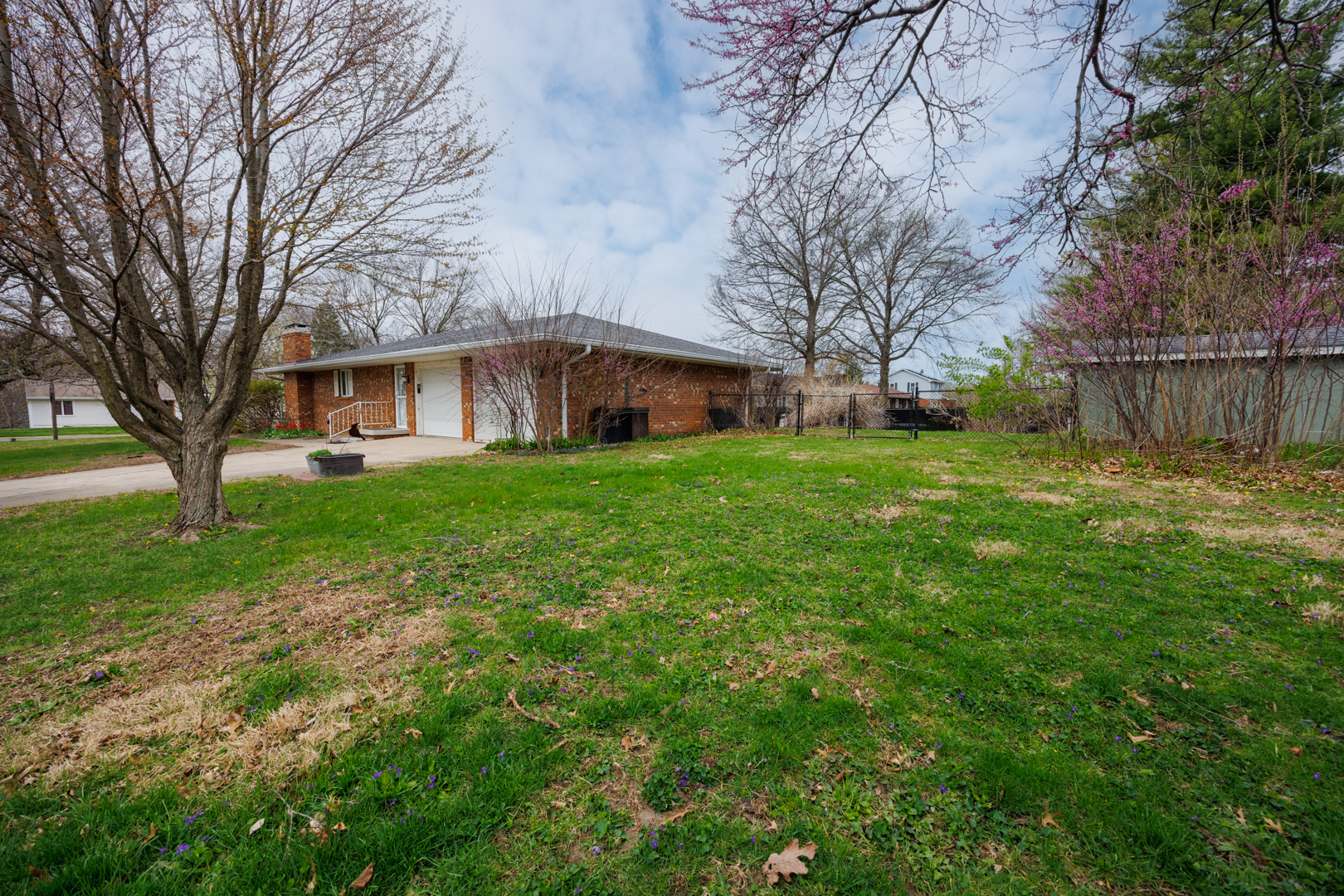 1202 N Linden Street, Normal, IL 61761