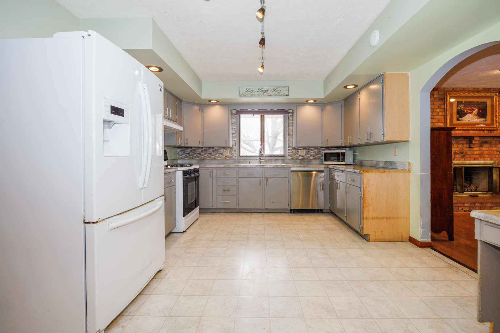 1202 N Linden Street, Normal, IL 61761