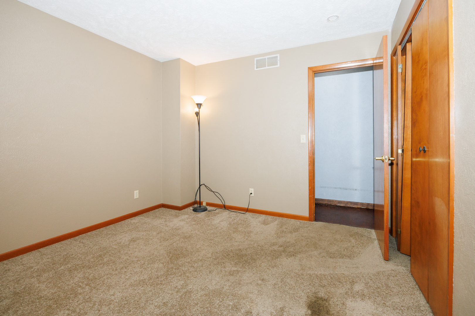 1202 N Linden Street, Normal, IL 61761