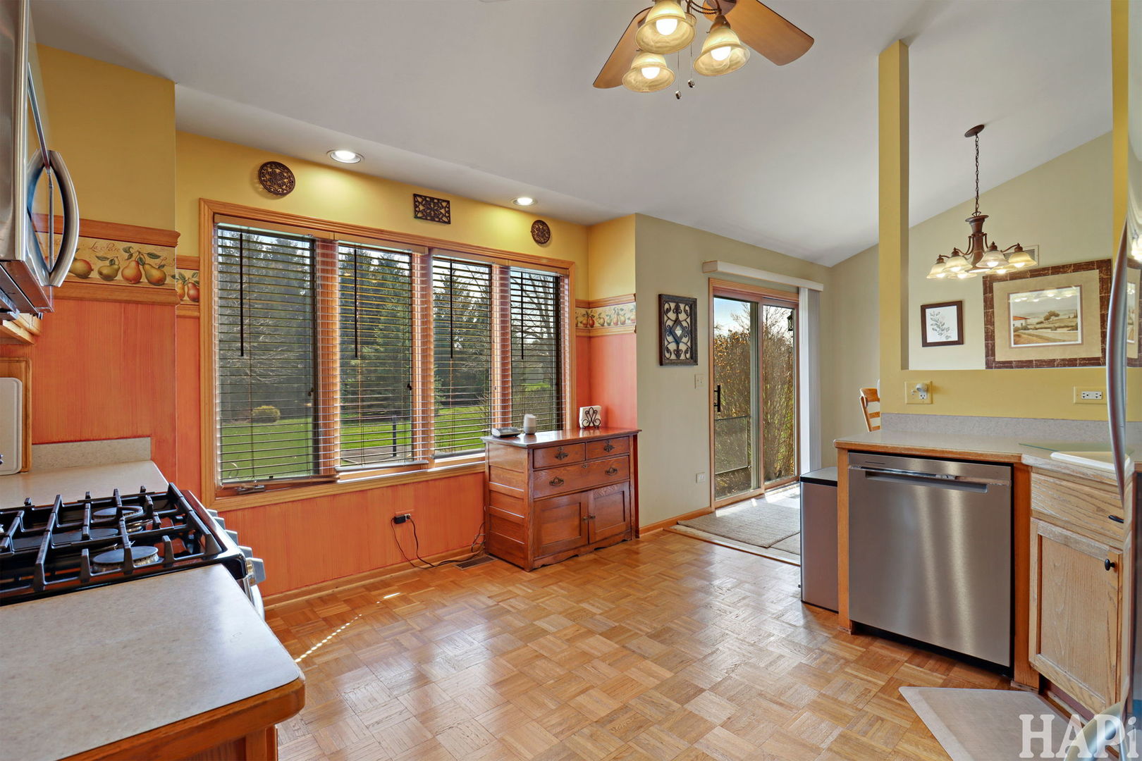 3800 Twin Oaks Drive, Wonder Lake, IL 60097