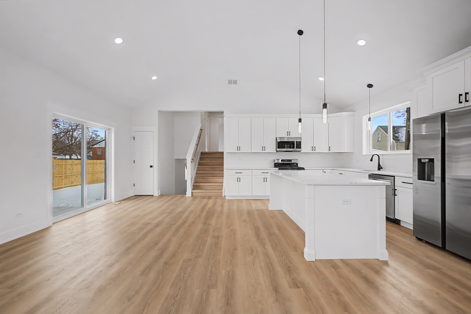 8245 43rd Place, Lyons, IL 60534