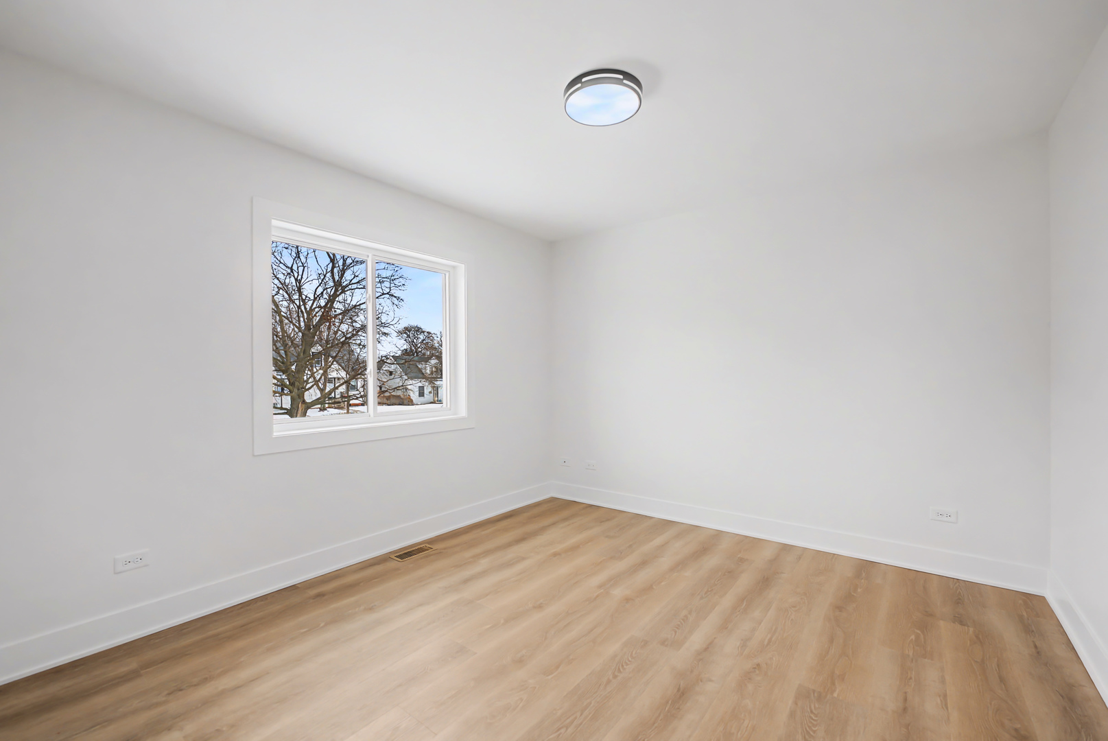 8245 43rd Place, Lyons, IL 60534