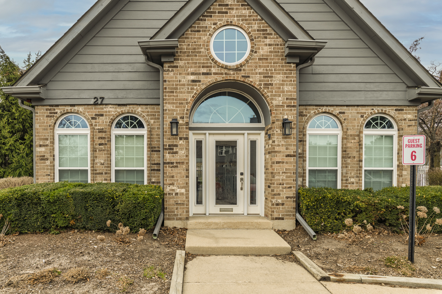 43 Foxcroft Road #43-127, Naperville, IL 60565